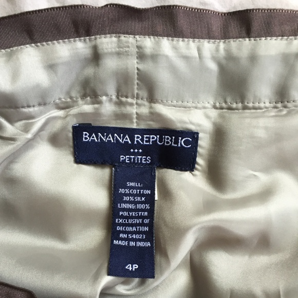 *LAST CHANCE* Round silk grey skirt Banana Republic - Picture 2 of 4